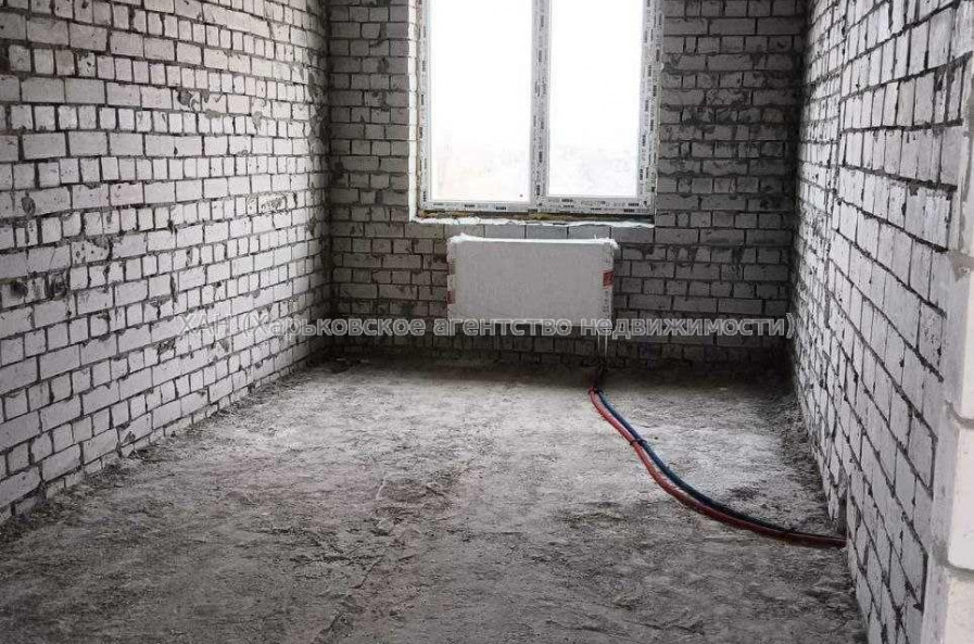 Продам квартиру, Сергея Барсукова ул. , 1 кім., 40 м², без ремонта 