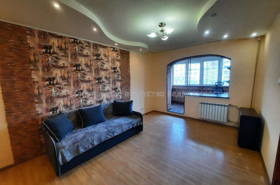 Здам квартиру, Пермская ул. , 1 кім., 37 м², капитальный ремонт 