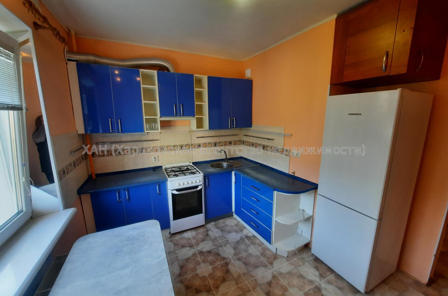 Здам квартиру, Пермская ул. , 1 кім., 37 м², капитальный ремонт 