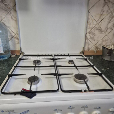 Продам квартиру, Григоровское шоссе , 2 кім., 51 м², косметический ремонт 