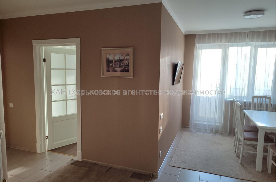 Продам квартиру, Сухумская ул. , 2 кім., 81 м², авторский дизайн 