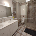 Продам квартиру, Сухумская ул. , 2 кім., 81 м², авторский дизайн 