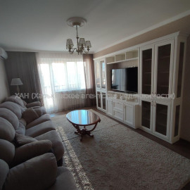 Продам квартиру, Сухумская ул. , 2 кім., 81 м², авторский дизайн