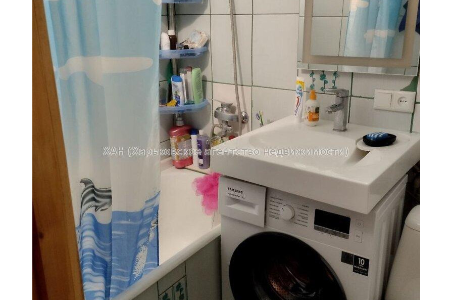 Продам квартиру, Каденюка ул. , 1  ком., 30.30 м², косметический ремонт 
