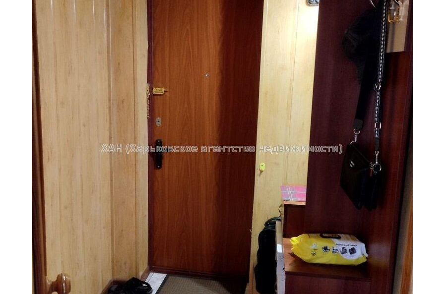 Продам квартиру, Каденюка ул. , 1  ком., 30.30 м², косметический ремонт 