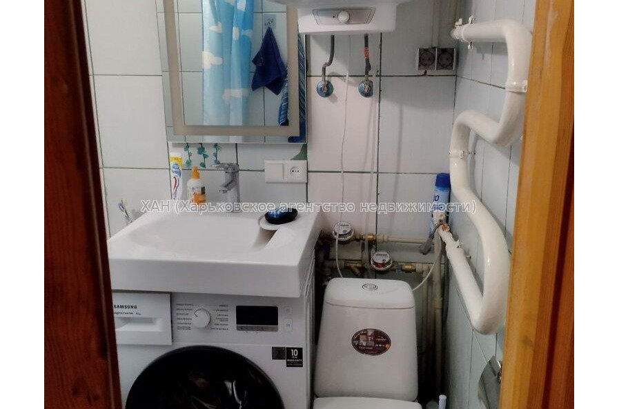 Продам квартиру, Каденюка ул. , 1  ком., 30.30 м², косметический ремонт 