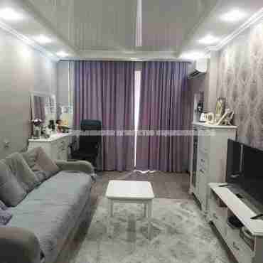 Продам квартиру, Валентиновская ул. , 58Б , 2  ком., 47 м², капитальный ремонт 