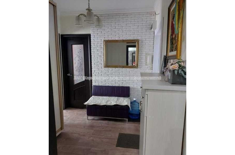 Продам квартиру, Валентиновская ул. , 58Б , 2  ком., 47 м², капитальный ремонт 