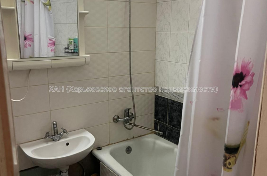 Здам квартиру, Гимназическая наб. , 2 кім., 46 м², капитальный ремонт 