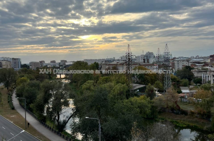 Здам квартиру, Гимназическая наб. , 2 кім., 46 м², капитальный ремонт 