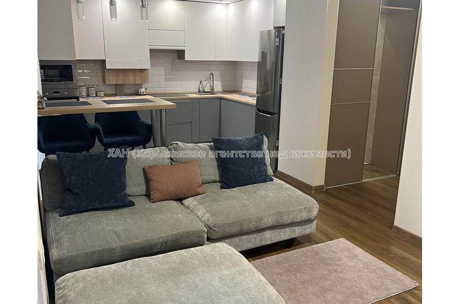Продам квартиру, Верхнегиевская ул. , 1  ком., 50 м², капитальный ремонт 