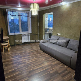 Продам квартиру, Бучмы ул. , 3 кім., 67 м², евроремонт