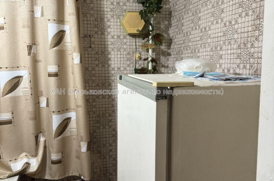 Продам квартиру, Соборности Украины ул. , 2  ком., 45.10 м², косметический ремонт 