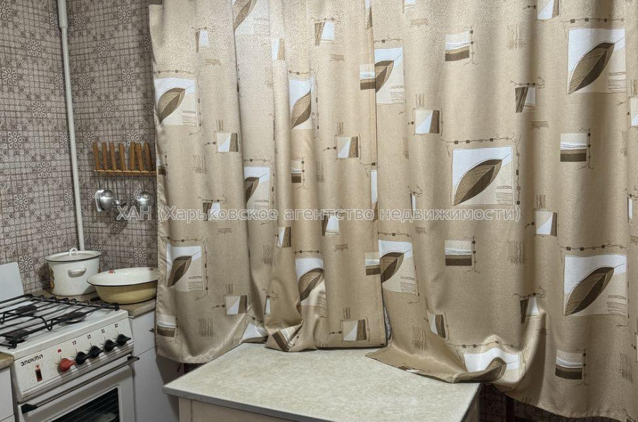 Продам квартиру, Соборности Украины ул. , 2  ком., 45.10 м², косметический ремонт 