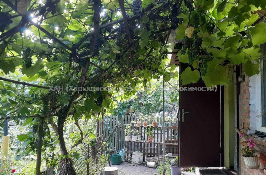 Продам дом, Михаила Водяного ул. , 54 м², 5 сот., советский ремонт 