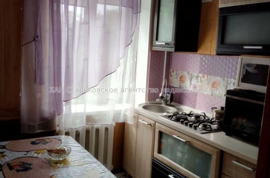 Продам квартиру, Каденюка ул. , 1  ком., 31 м², косметический ремонт 