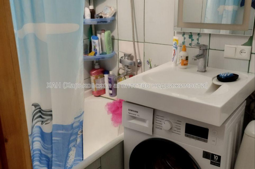 Продам квартиру, Каденюка ул. , 1  ком., 31 м², косметический ремонт 