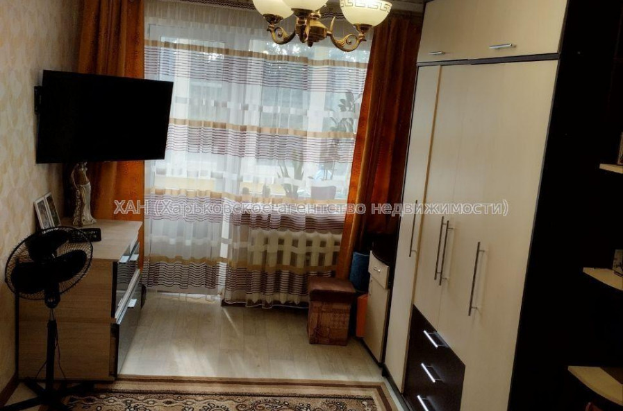 Продам квартиру, Каденюка ул. , 1  ком., 31 м², косметический ремонт 