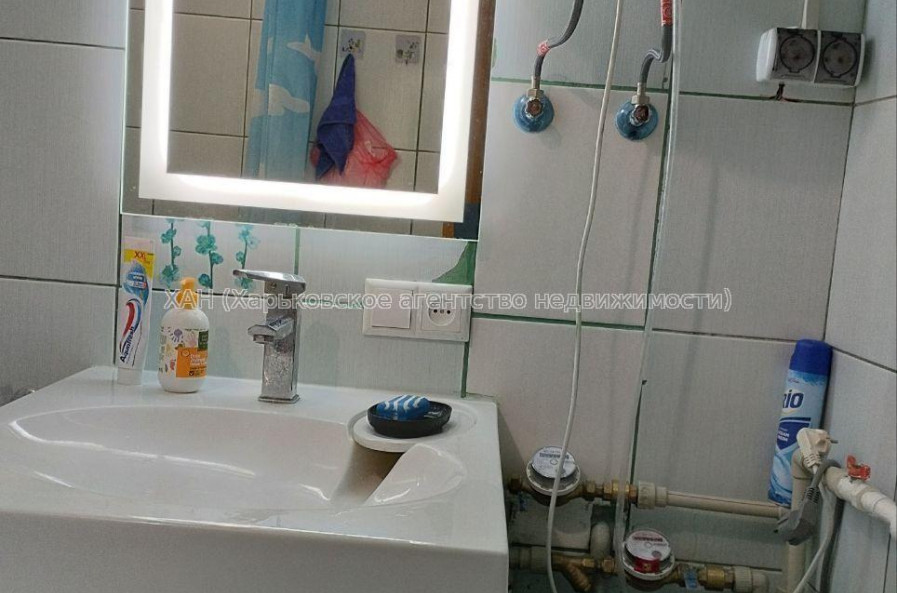 Продам квартиру, Каденюка ул. , 1  ком., 31 м², косметический ремонт 