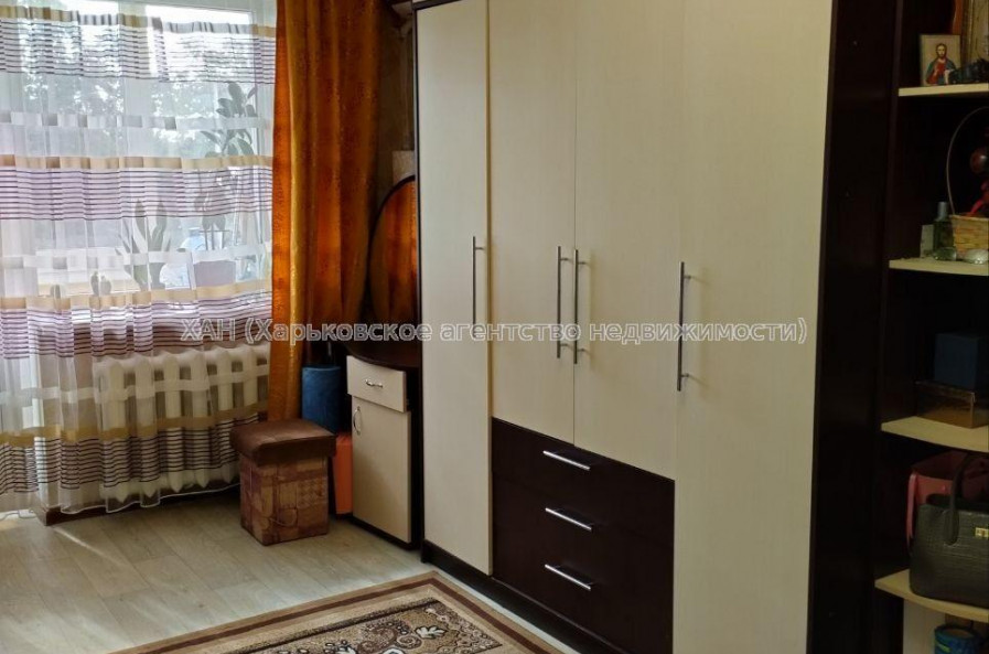 Продам квартиру, Каденюка ул. , 1  ком., 31 м², косметический ремонт 