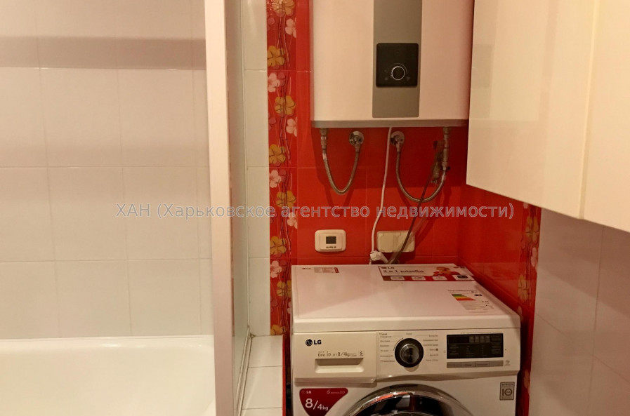 Продам квартиру, Непокоренных ул. , 12А , 3  ком., 64 м², евроремонт 