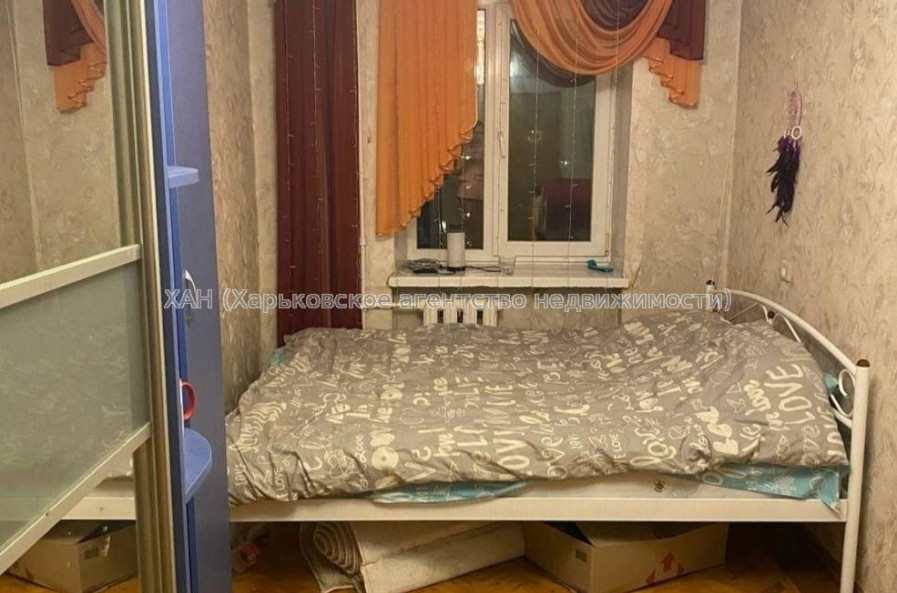 Продам квартиру, Деревянко ул. , 3 кім., 57 м², советский ремонт 