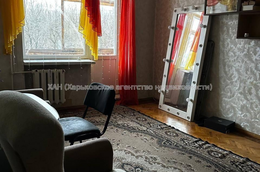 Продам квартиру, Деревянко ул. , 3 кім., 57 м², советский ремонт 