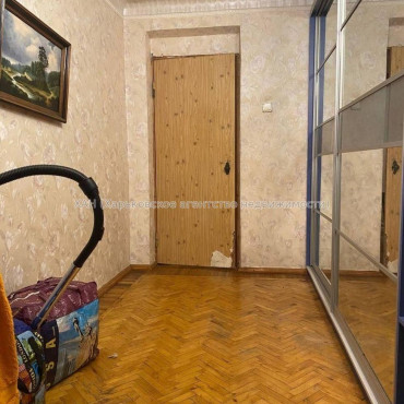 Продам квартиру, Деревянко ул. , 3 кім., 57 м², советский ремонт 