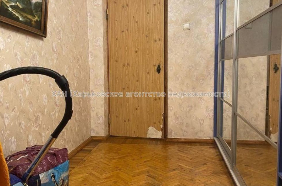 Продам квартиру, Деревянко ул. , 3 кім., 57 м², советский ремонт 
