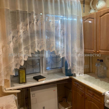 Продам квартиру, Боевая ул. , 2 кім., 43.30 м², косметический ремонт 