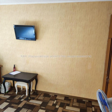 Продам квартиру, Индустриальный просп. , 2 кім., 40 м², евроремонт 