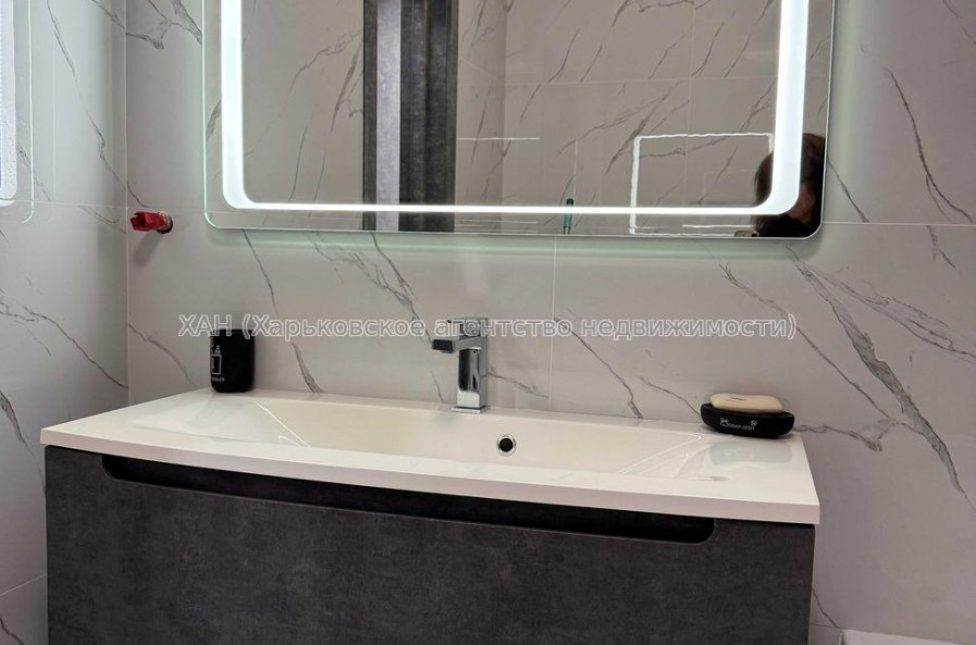 Продам квартиру, Льва Ландау просп. , 2  ком., 63 м², евроремонт 