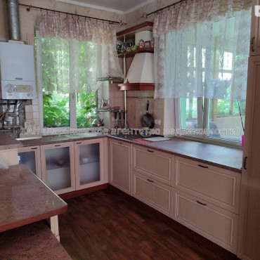 Продам будинок, Конотопская ул. , 124 м², 10 соток, косметический ремонт 