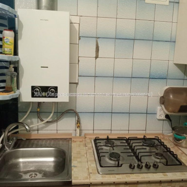 Продам квартиру, Таджикская ул. , 1 кім., 15 м², евроремонт 