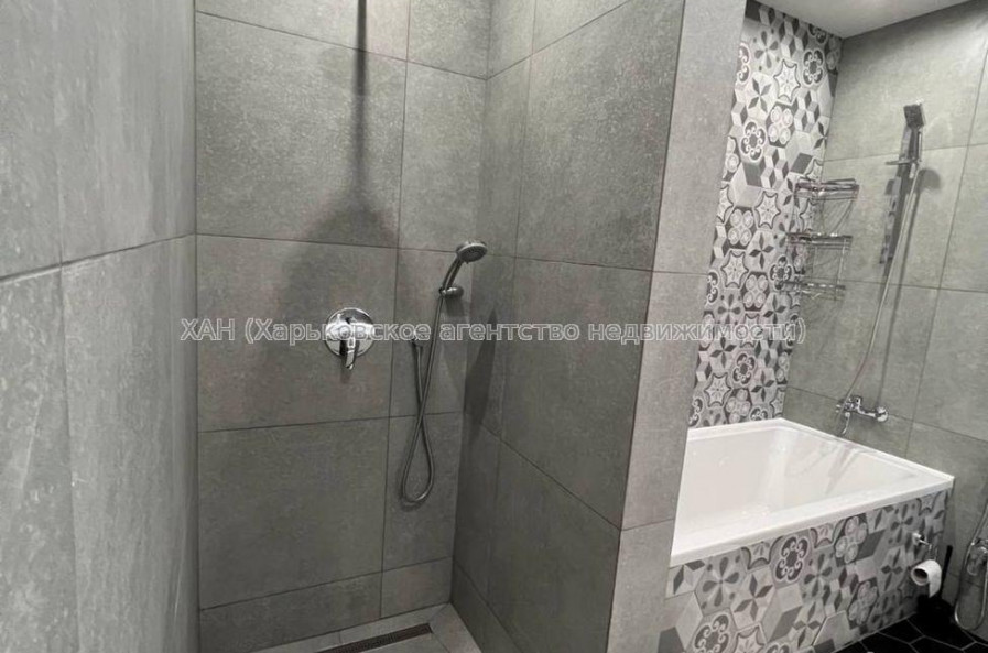 Продам квартиру, Зерновая ул. , 2 кім., 68 м², авторский дизайн 