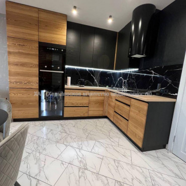 Продам квартиру, Зерновая ул. , 2 кім., 68 м², авторский дизайн 