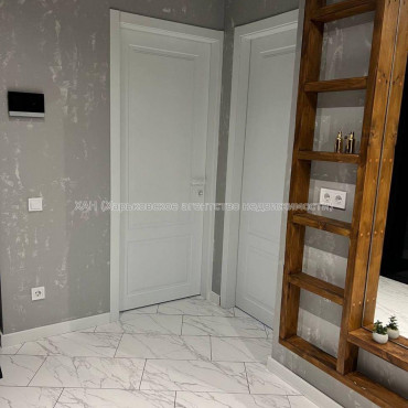 Продам квартиру, Зерновая ул. , 2 кім., 68 м², авторский дизайн 