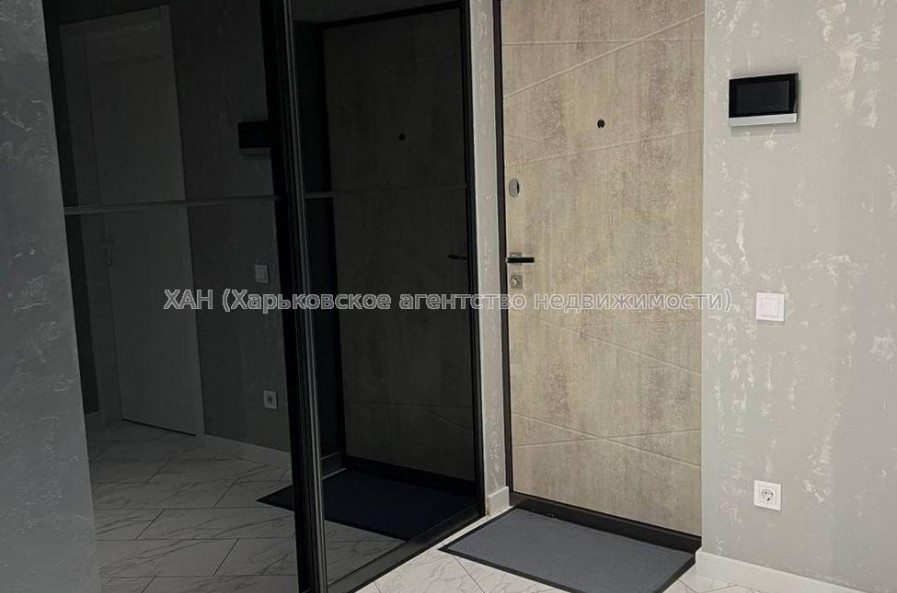 Продам квартиру, Зерновая ул. , 2 кім., 68 м², авторский дизайн 