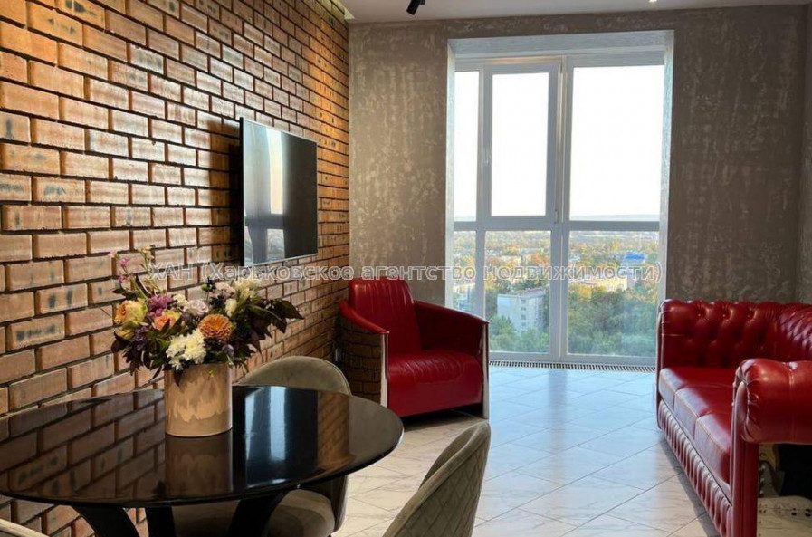 Продам квартиру, Зерновая ул. , 2 кім., 68 м², авторский дизайн 