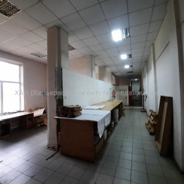 Здам нежитлову нерухомість, помещение свободного назначения , 7 кім., 150 м², косметический ремонт 