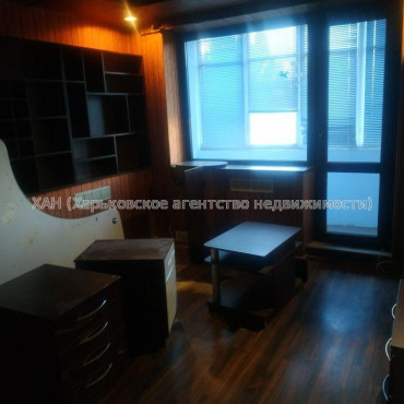 Продам квартиру, Единства ул. , 4 кім., 85 м², авторский дизайн 