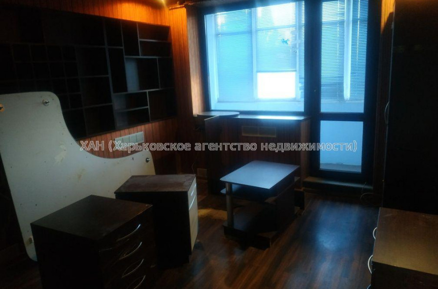Продам квартиру, Единства ул. , 4  ком., 85 м², авторский дизайн 