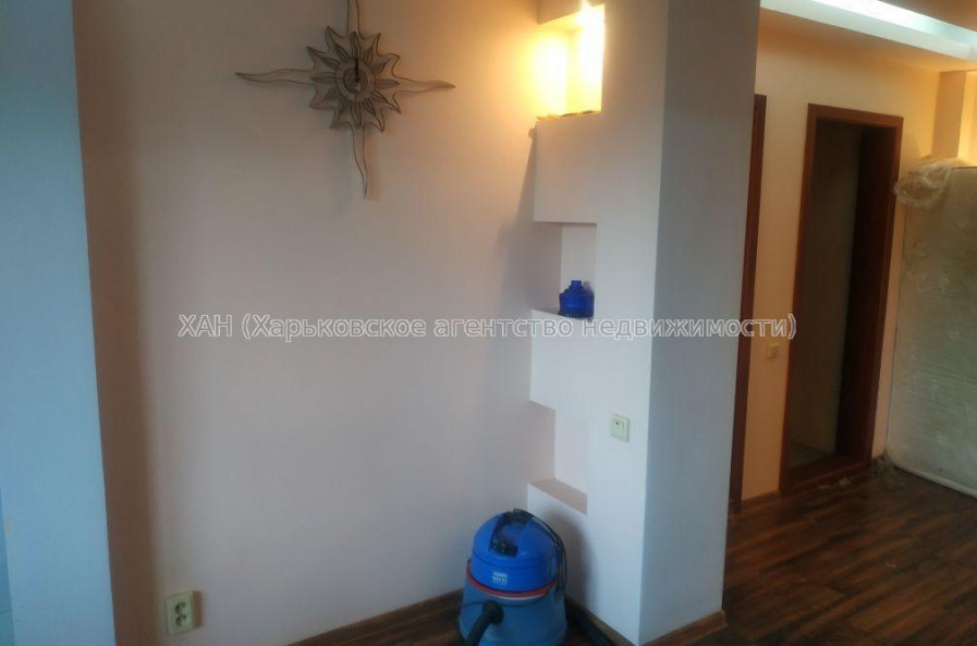Продам квартиру, Единства ул. , 4  ком., 85 м², авторский дизайн 