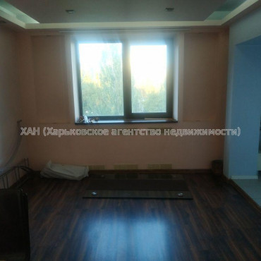 Продам квартиру, Единства ул. , 4 кім., 85 м², авторский дизайн 