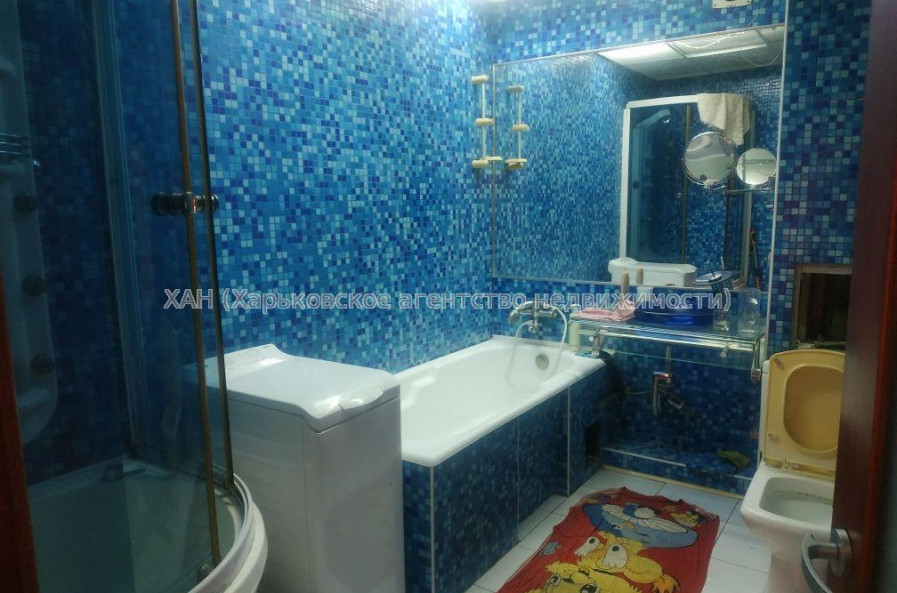 Продам квартиру, Единства ул. , 4  ком., 85 м², авторский дизайн 
