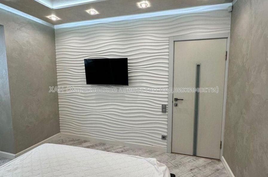 Продам квартиру, Соборности Украины ул. , 3  ком., 69 м², евроремонт 