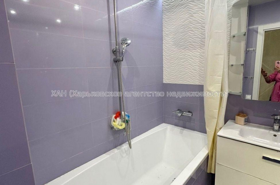 Продам квартиру, Соборности Украины ул. , 3  ком., 69 м², евроремонт 