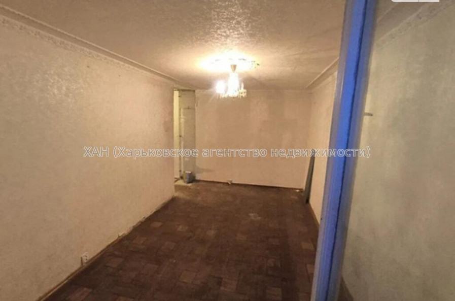 Продам квартиру, Ахсарова Энвера ул. , 1 кім., 33 м², без ремонта 