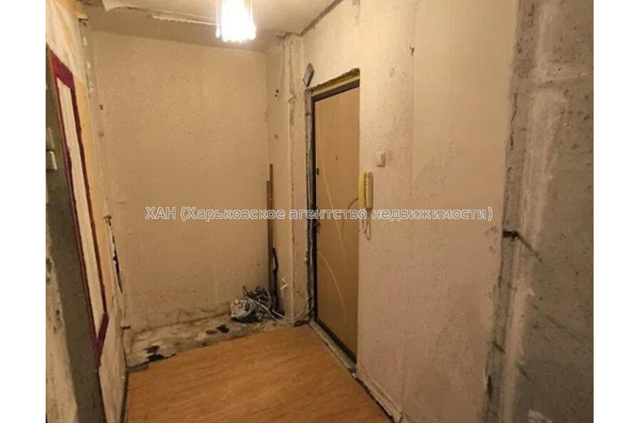 Продам квартиру, Ахсарова Энвера ул. , 1 кім., 33 м², без ремонта 