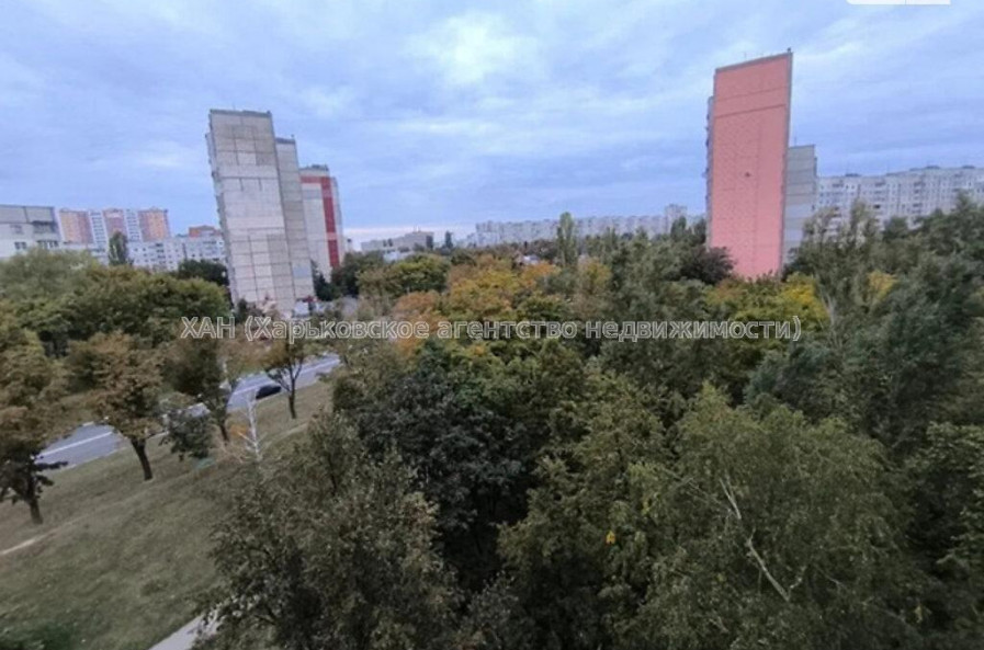 Продам квартиру, Ахсарова Энвера ул. , 1 кім., 33 м², без ремонта 